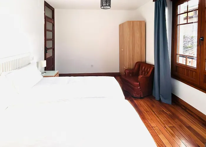 Silvela Dos Amigos * Cangas De Narcea